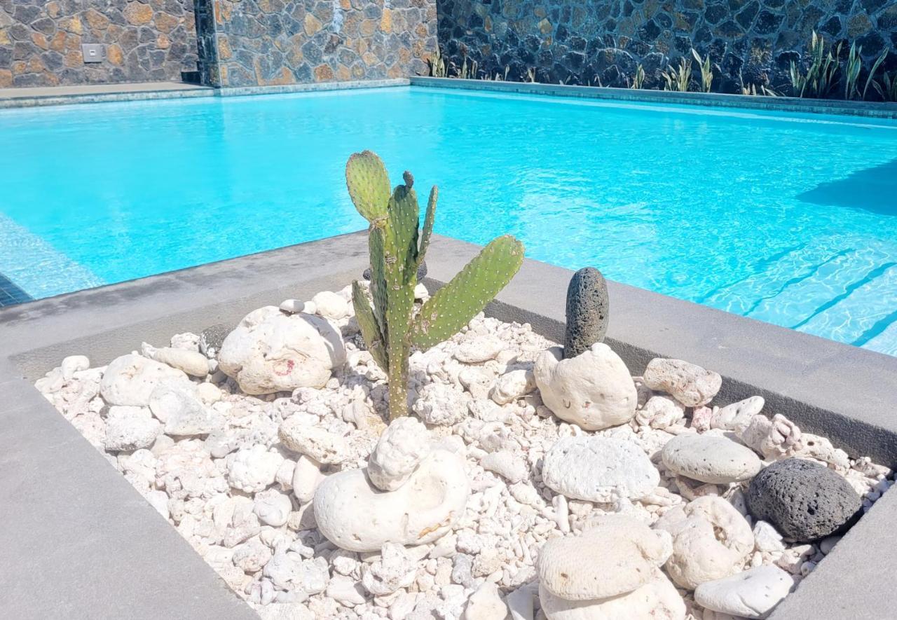 Eastern Blue - Sea View Luxury Apartment Poste Lafayette Exterior foto